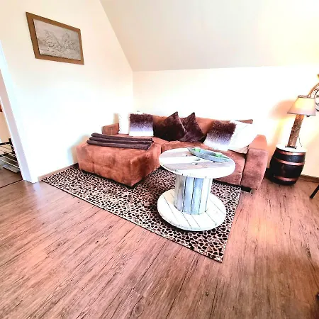 Haus Kaiser 3 Deichlust Апартаменты Бюзум