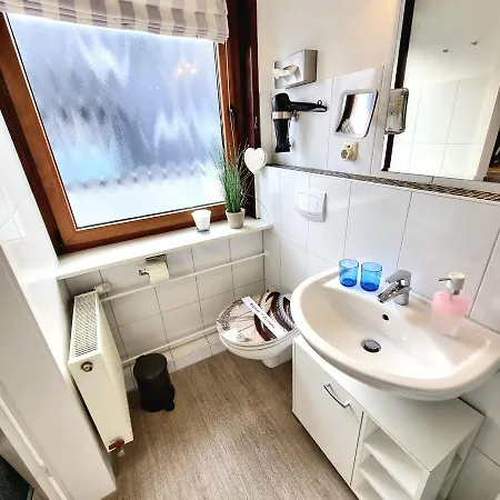 Haus Kaiser 3 Deichlust * Бюзум